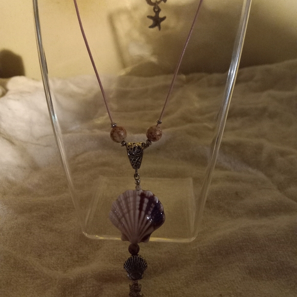 Narrow pink cording pink ceramic shell  18in necklace - Picture 4 of 4